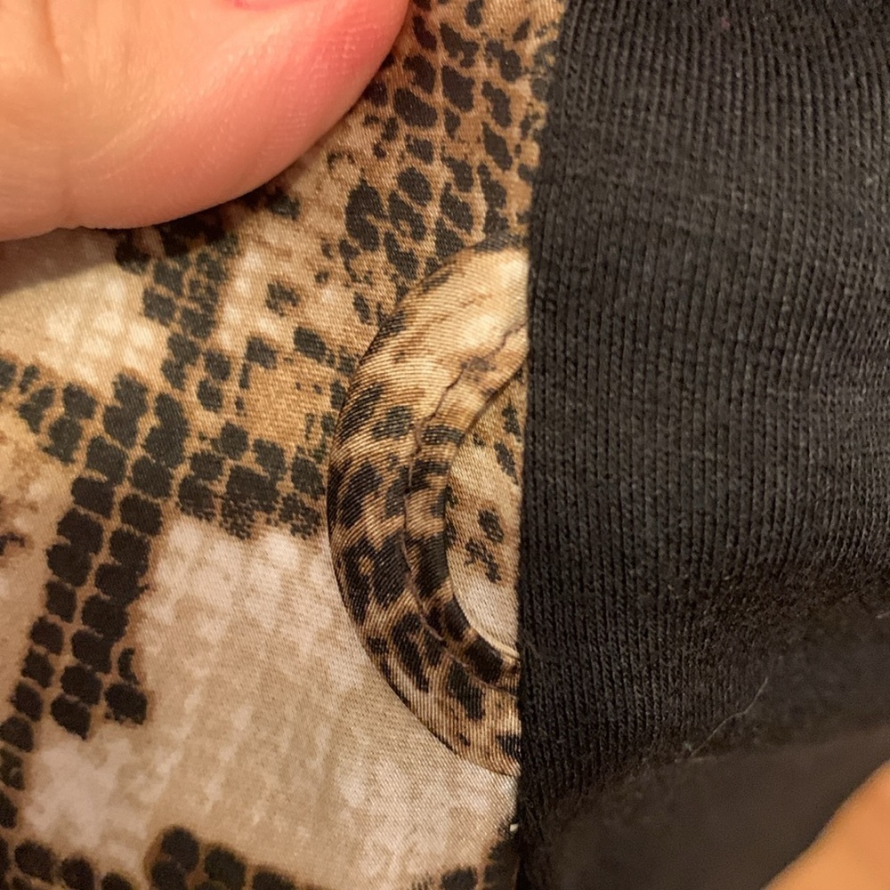 2X COMO BLACK Snake Print Sleeveless Cowel Neck Top - Picture 3 of 9